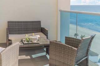 Splash in New Lazy River/Stay in Modern Luxury Encanatmae 703 - 1