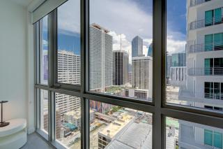 227-2500FU DOWNTOWN MIAMI 1 BEDROOM CONDO - 8