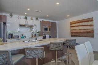 Looking for the perfect scape from the city? Peaceful 2 bedroom condo Verano 804 - 6