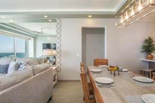 Imagine coming to this gorgeous 2 bedroom condo E1002 - 6