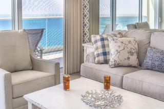 Imagine coming to this gorgeous 2 bedroom condo E1002 - 3