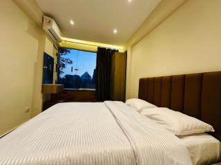 The Pyramid Vault View INN - 0