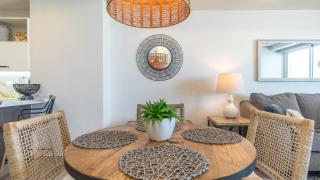 Exceptional one bedroom condominium Viento 803 - Encantame Towers - 4