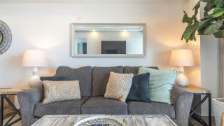 Exceptional one bedroom condominium Viento 803 - Encantame Towers - 2