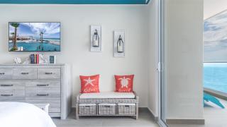 Luxury modern condo at Encantame Towers W1405 - 5