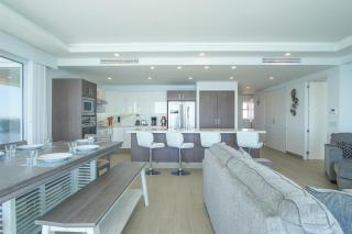 Breathtaking 3 bedroom condo Encantame Towers Velero 1801 - 7