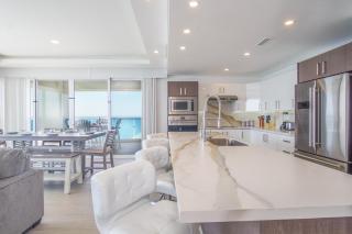 Breathtaking 3 bedroom condo Encantame Towers Velero 1801 - 3