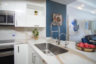 Stay in Luxury/Splash in New Lazy River this Winter Encanatame Towers 903 - 5