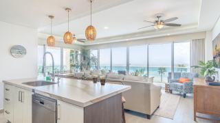 Unique condo by the beach at Encantame Towers C305 - 9