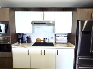 Beautiful 2 bedroom Corner Beach Front Condominium Encantame Velero 905 - 3