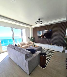 Beautiful 2 bedroom Corner Beach Front Condominium Encantame Velero 905 - 2