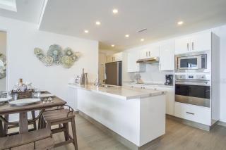 Marvelous 2 bedroom condo Encantame Towers Verano 604 - 3