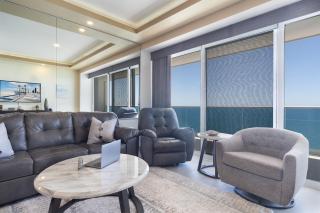 Splash in The New Lazy River and Sleep In Luxury Encantame Towers C 1204 - 3