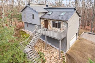 Cozy Mountain Song- Massanutten Mountain - 9