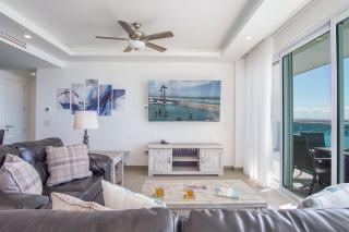 Delightful 2 bedroom condo Encantame Towers Verano 505 - 1