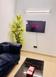 Modern 2BR Apartment, Diamond Mall & Residencia - 7