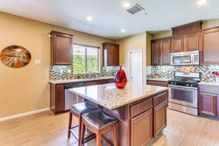 Walk to Coachella and Stagecoach Festival Retreat! - 2