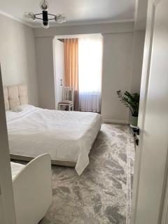 Уютная квартира с видом на горы - 2