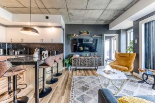 Appartement Luxe, Incredible Sunset View, Pool, Parking, Near Old Québec - 6