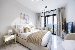 Bloomfield's Snug Stu Al Maryah Vista - 5