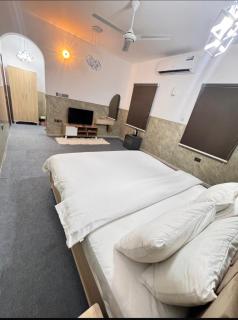 غرف فندقية راقية في شارع الموج - موقع مميز - 4