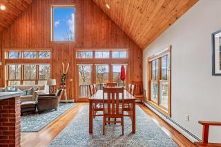 Treetops: 4 br, woodstove, a/c, deck views, firepit, garage, great location - 1