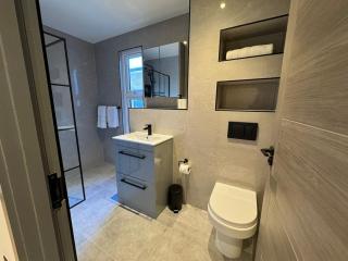 Luxury 2Bed, 2Bath London Getaway - 5
