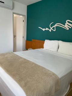 Praia do Canto Apart Hotel - Apto 405 - Varanda Lateral com Vista Mar - 6