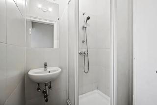 Modern Living by Millennium City & U6 Handelskai - 1