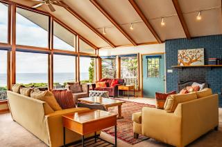 Hot Tub & Game Room in Large Ocean Front Home! Second Story - 0