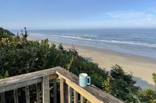 Ocean Front with Spectacular Views! 2 Bedroom, 2 Bath! Seal Rock Cottage! - 0