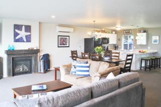 Ocean Front, Amazing Views! Hot Tub! Sandy Seclusion - 6