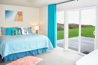 Ocean Front, Amazing Views! Hot Tub! Sandy Seclusion - 2