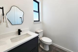 New Townhouse! Hot Tub! Dog Friendly! Salt and Stone - 5