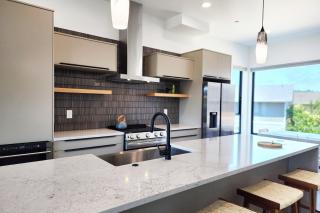 New Townhouse! Hot Tub! Dog Friendly! Salt and Stone - 4