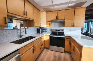 Ocean Front 5 BR Home! Yachats, Walk to Everything! Rio Mar - 4