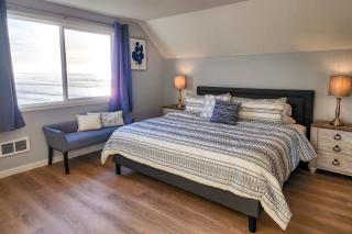 Ocean Front 5 BR Home! Yachats, Walk to Everything! Rio Mar - 3