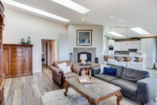 Fish From Your Back Yard! Ocean & Bay View! Hot Tub! Red Door House - 8