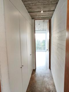 Concrete house overlooking the ocean and beach access - 5