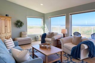 Beautiful Ocean Front Home! Sweeping Ocean Views! Pacific Sands - 8