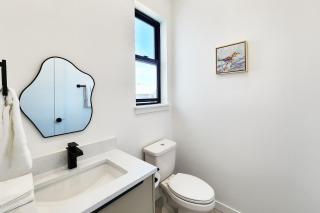 New Townhouse! Hot Tub! Dog Friendly! Short Walk to the Beach! Rainshadow Retreat - 4