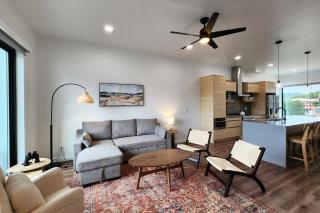 New Townhome! Hot Tub! Dog Friendly! Short Walk to Beach! Northern Lights - 8