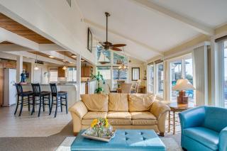 Ocean Views and Short Walk to Sandy Beach! Changes in Attitude - 8