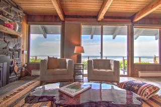 Ocean Front on Miles of Sandy Beach! Boho Shores - 0