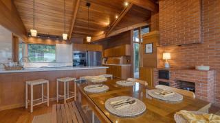 Oceanfront Home w Outdoor Dining 2 Firepits Steps to Beach Salish Sea Escape by AvantStay - 6