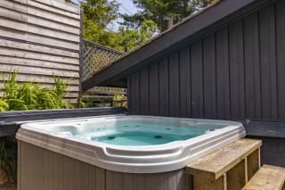 Mackenzie Beach Resort - 2