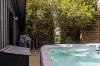 Mackenzie Beach Resort - 1