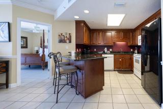 Phoenix X 1204 condo - 7