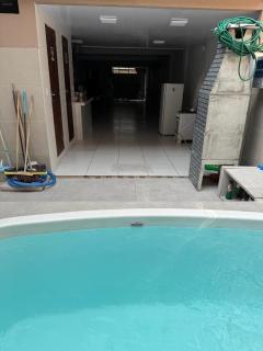 Casa para alugar no período da cop 30 , 3 minutos de onde serão realizados os eventos climáticos, casa ampla com garagem churrasqueira, piscina, terraço arejado, 3 quartos sendo 2 suítes climatizadas, sala com sofá cama e tv por assinatura - 6