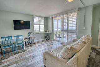 Walk to the Beach - Sunset Studio 5706 - 5